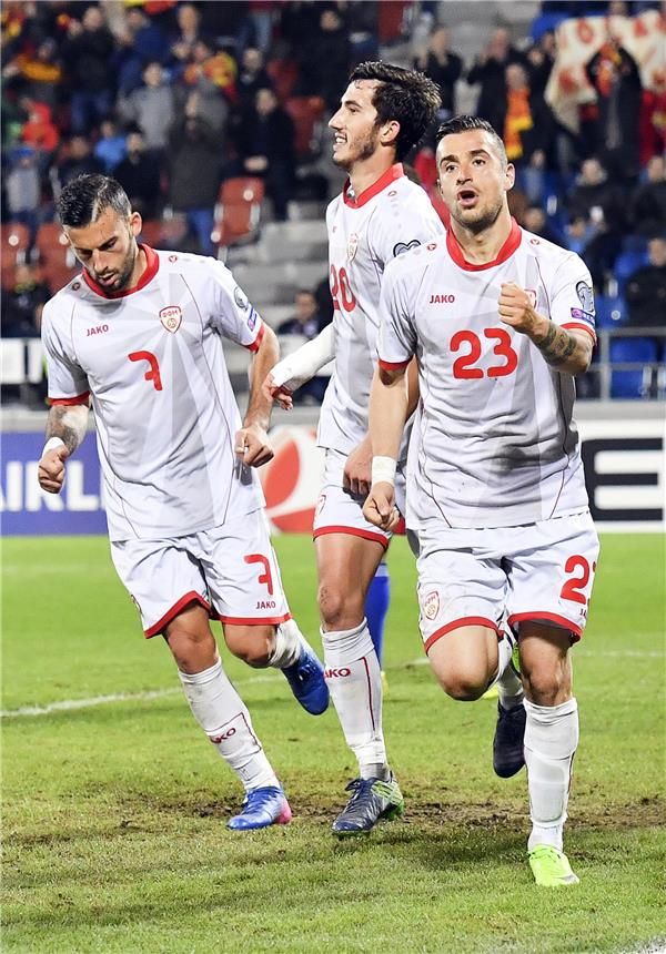 لاعبو منتخب مقدونيا