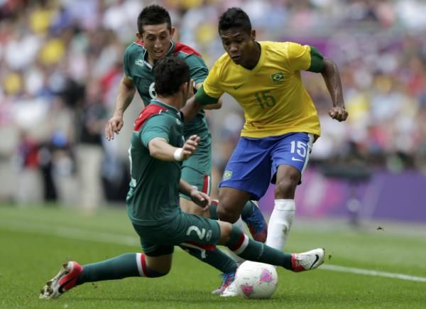  أليكس ساندرو