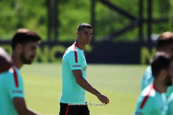 ?i=reuters%2f2017-06-07%2f2017-06-07t102114z_239231506_rc18c8e44e80_rtrmadp_3_soccer-worldcup-por-training_reuters