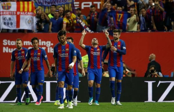 لاعبو برشلونة