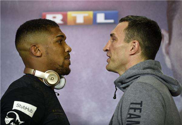 كليتشكو وجوشوا