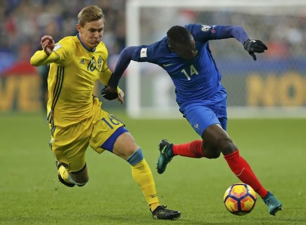 2016-11-11t214147z_615280782_lr1ecbb1o9cc2_rtrmadp_3_soccer-worldcup-fra-swe_reuters
