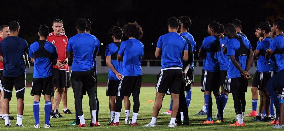 جانب من تداريب المنتخب الإماراتي