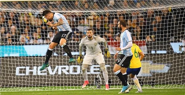 أوتاميندي خلال اللقاء