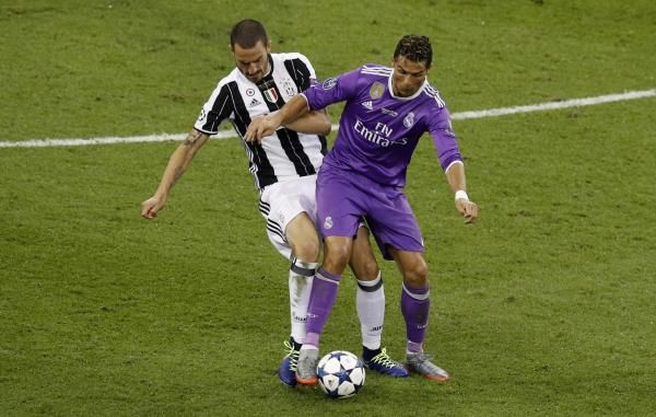 بونوتشي أمام ريال مدريد