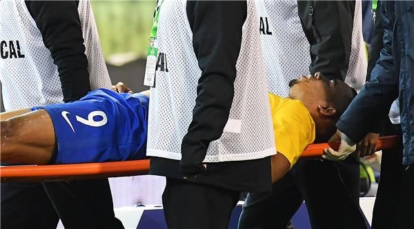 جابرييل خيسوس يخرج مصابا أمام الأرجنتين