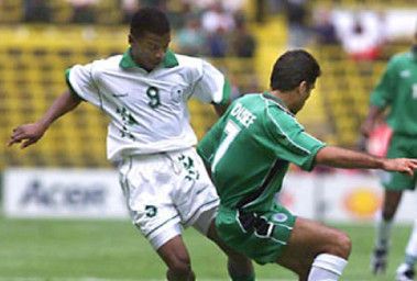 من لقاء مصر والسعودية في بطولة 1999