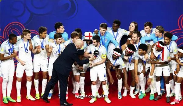 ?i=epa%2fsoccer%2f2017-06%2f2017-06-11%2f2017-06-11-06022447_epa