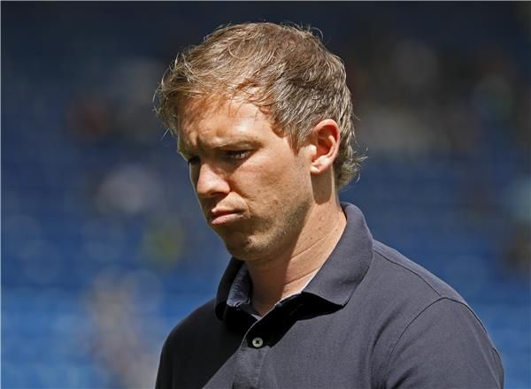 يوليان ناجلزمان 