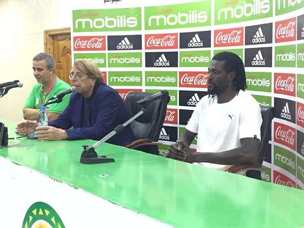 لوروا خلال المؤتمر الصحفي