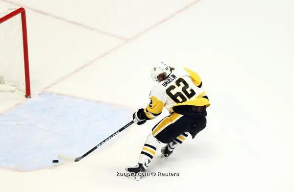 ?i=reuters%2f2017-06-12%2f2017-06-12t044013z_725443252_nocid_rtrmadp_3_nhl-stanley-cup-final-pittsburgh-penguins-at-nashville-predators_reuters