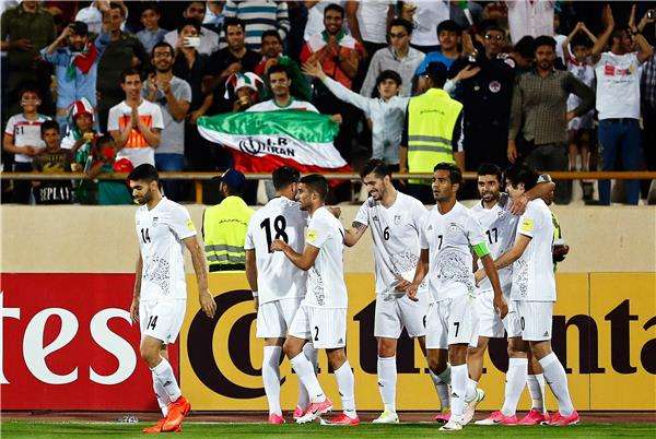 فرحة لاعبي منتخب إيران