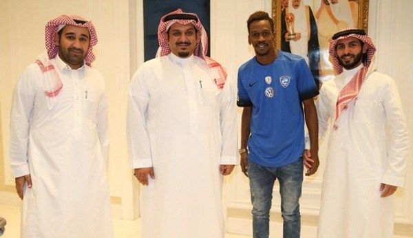 من تقديم مختار فلاتة مع الهلال