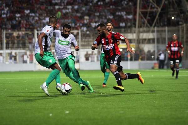 من الدوري الجزائري