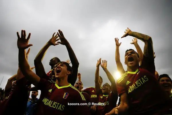 ?i=reuters%2f2017-06-13%2f2017-06-13t230306z_880277356_rc1727aae0c0_rtrmadp_3_venezuela-politics-soccer_reuters
