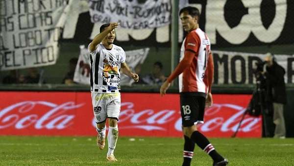 جانب من لقاء الكأس