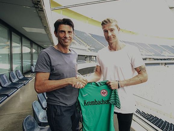 يان زيميرمان أثناء تقديمه