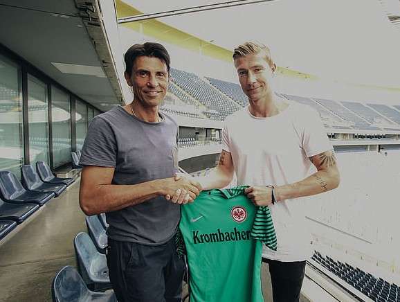 يان زيميرمان أثناء تقديمه