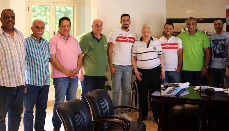 ثنائي الزمالك أثناء تقديمهما