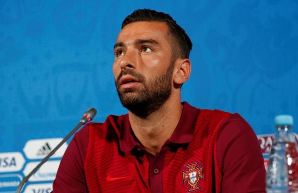 2017-06-17t134326z_1663209316_rc17eac62ac0_rtrmadp_3_soccer-confederationsmex-por-training_reuters