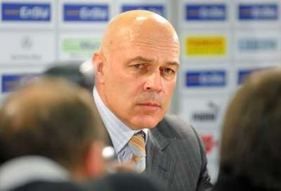  كريستيان جروس في المؤتمر الصحفي في شتوتجارت