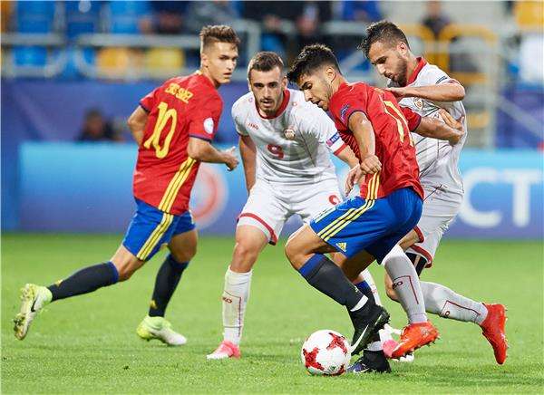 ماركو أسينسيو خلال اللقاء