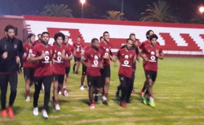 جانب من تدريبات الأهلي