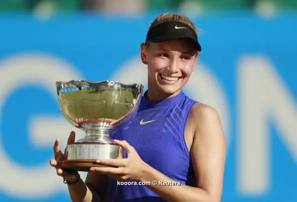 ?i=reuters%2f2017-06-18%2f2017-06-18t171557z_140807757_mt1aci14806078_rtrmadp_3_tennis-nottingham_reuters