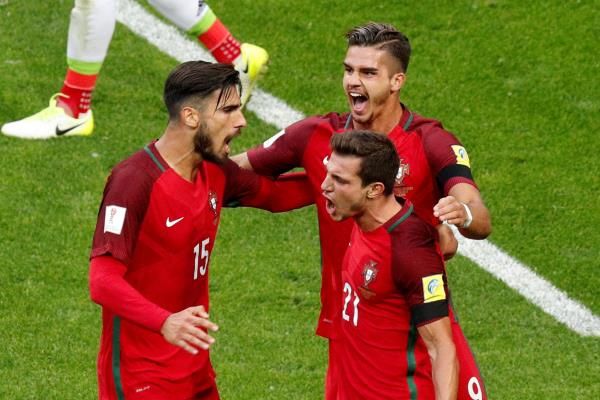 فرحة سيدريك سواريس بالهدف الثاني