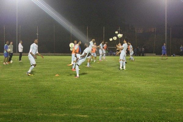 جانب من تدريبات الزمالك بالجزائر