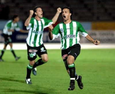 بانفيلد يتصدر الدوري الارجنتيني