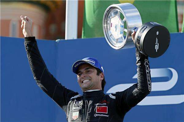  البرازيلي نيلسون بيكيه جونيور