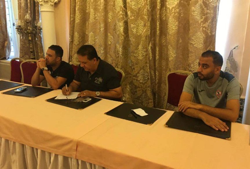 جانب من الاجتماع الفني