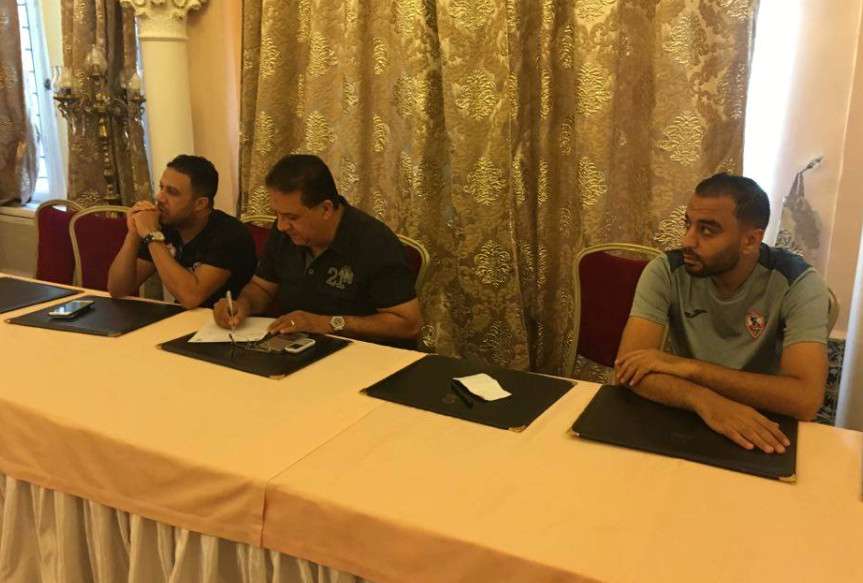 جانب من الاجتماع الفني