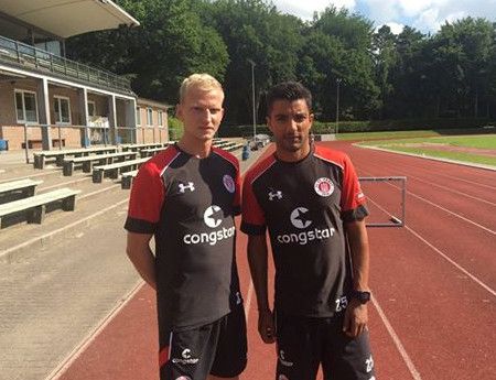 سامي العلاقي مع فريقه الجديد