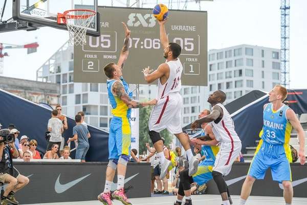 جانب من مباراة قطر أمام أوكرانيا