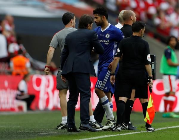 كوستا وكونتي