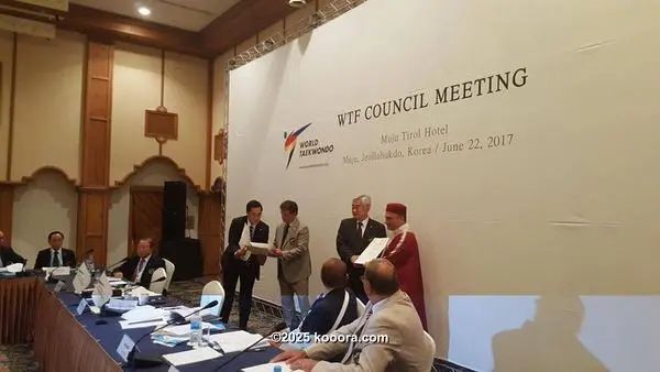 ?i=corr%2f6%2fkoo_6632