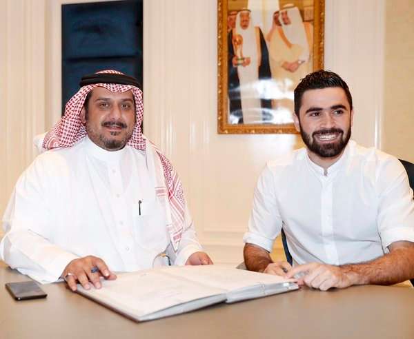 من توقيع عمر خربين