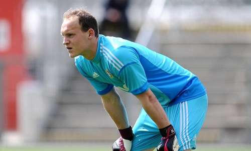 نيكلاس لومب	