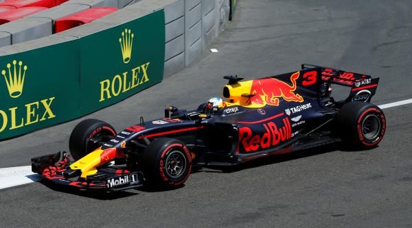 2017-06-23t110746z_2139525967_rc13f3298340_rtrmadp_3_motor-f1-azerbaijan_reuters