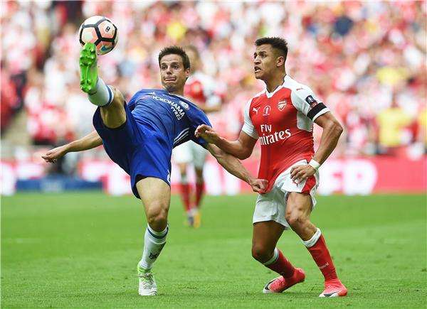 جانب من لقاء سابق بين الفريقين