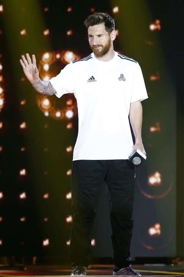 2017-06-02t073945z_1825312063_rc14aadde000_rtrmadp_3_soccer-messi_reuters