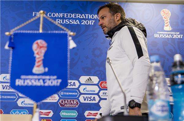 أنتوني هدسون مدرب نيوزيلندا