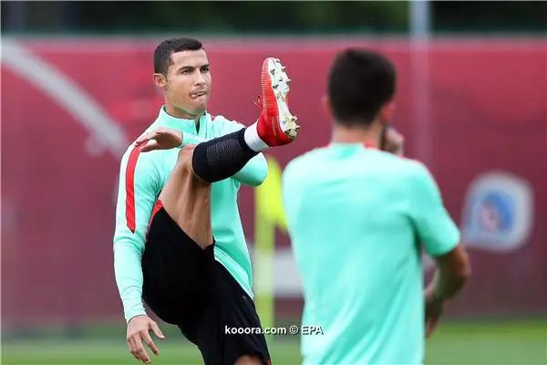 ?i=epa%2fsoccer%2f2017-06%2f2017-06-27%2f2017-06-27-06052237_epa