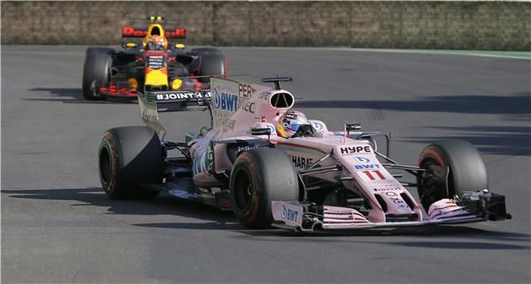 إحدى سيارات الفريق الهندي