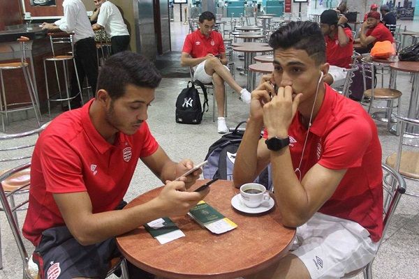  لاعبو الإفريقي قبل السفر 