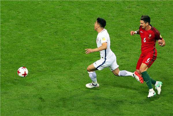 من مبارة تشيلي والبرتغال