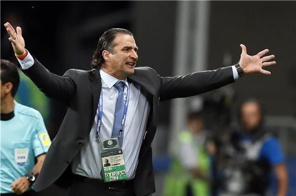 خوان أنطونيو بيتزي مدرب تشيلي