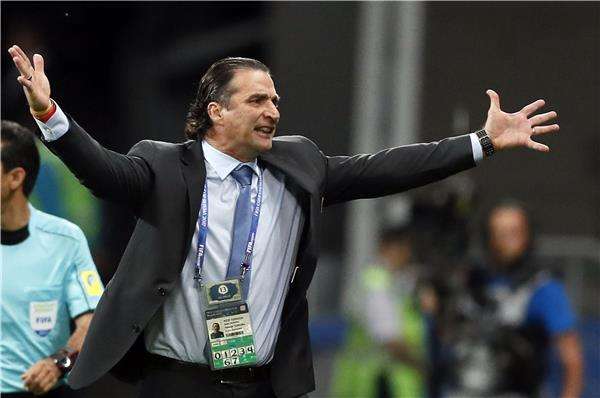 خوان أنطونيو بيتزي مدرب تشيلي